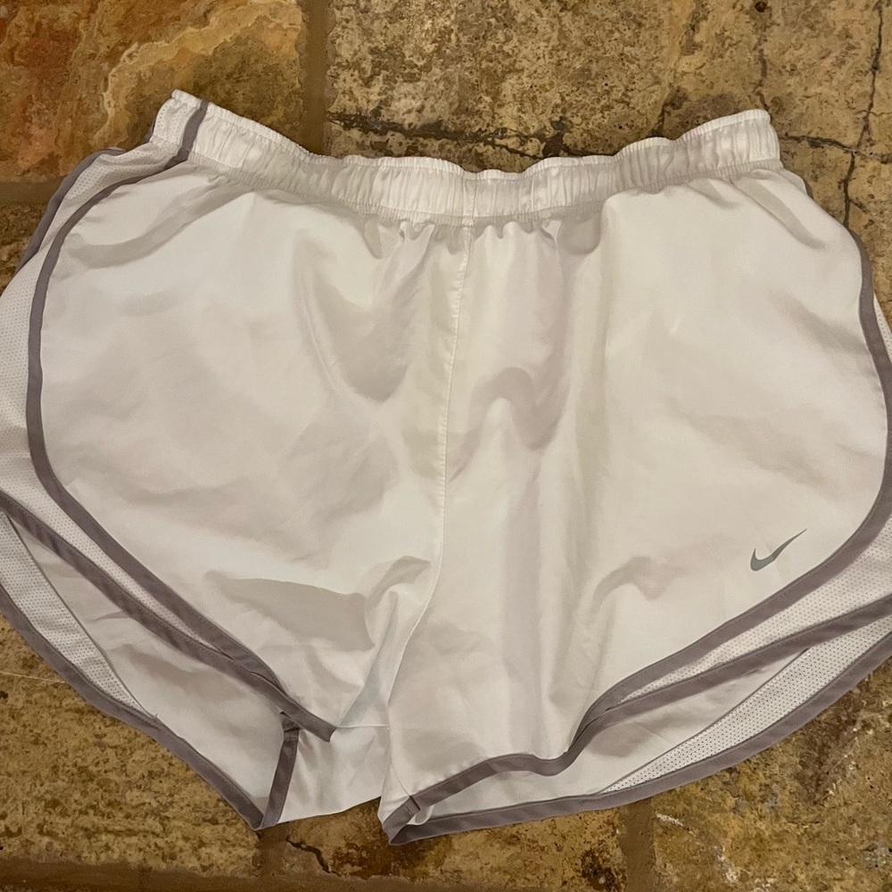 Nike tempo shorts XL